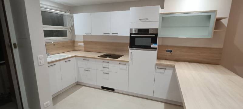 Conception et installation d'une cuisine équipée au LAVANDOU proche de Hyères dans le Var (83)