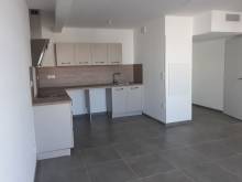 Cuisine équipée réalisée dans un programme d'appartement neuf à Marseille (13)